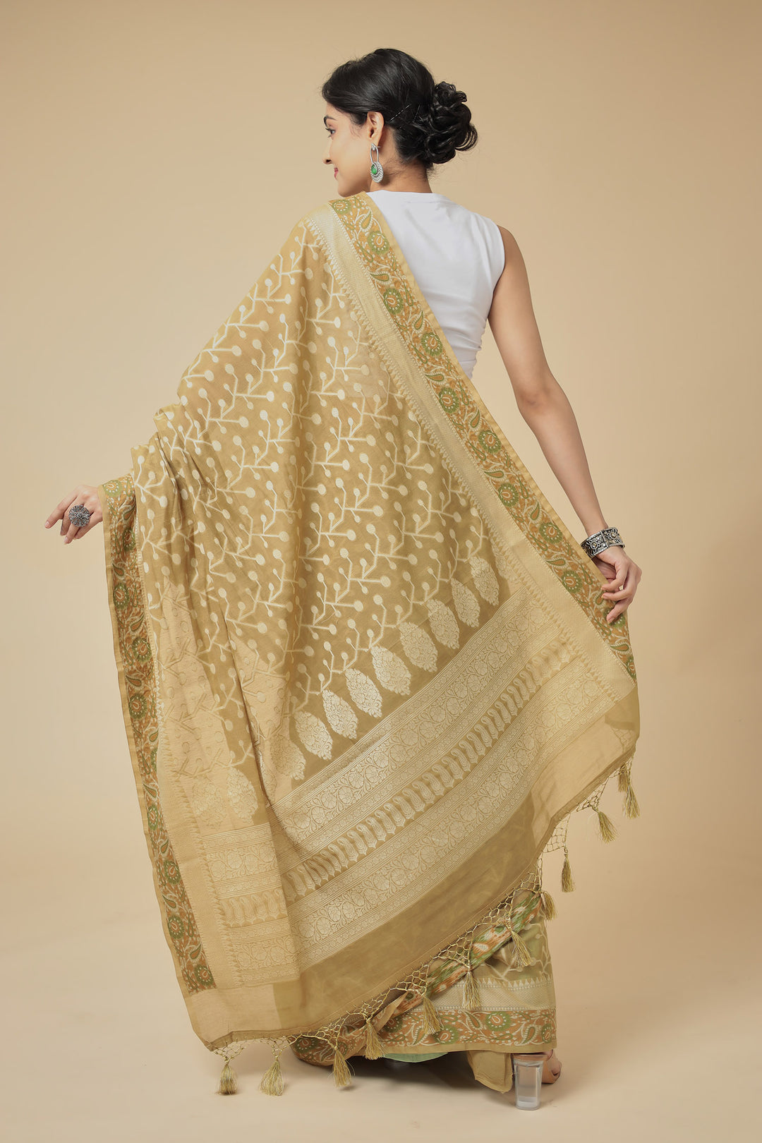 Indian wear, traditional wear, womens wear, ethnic wear Sarees, Sari, sadi 