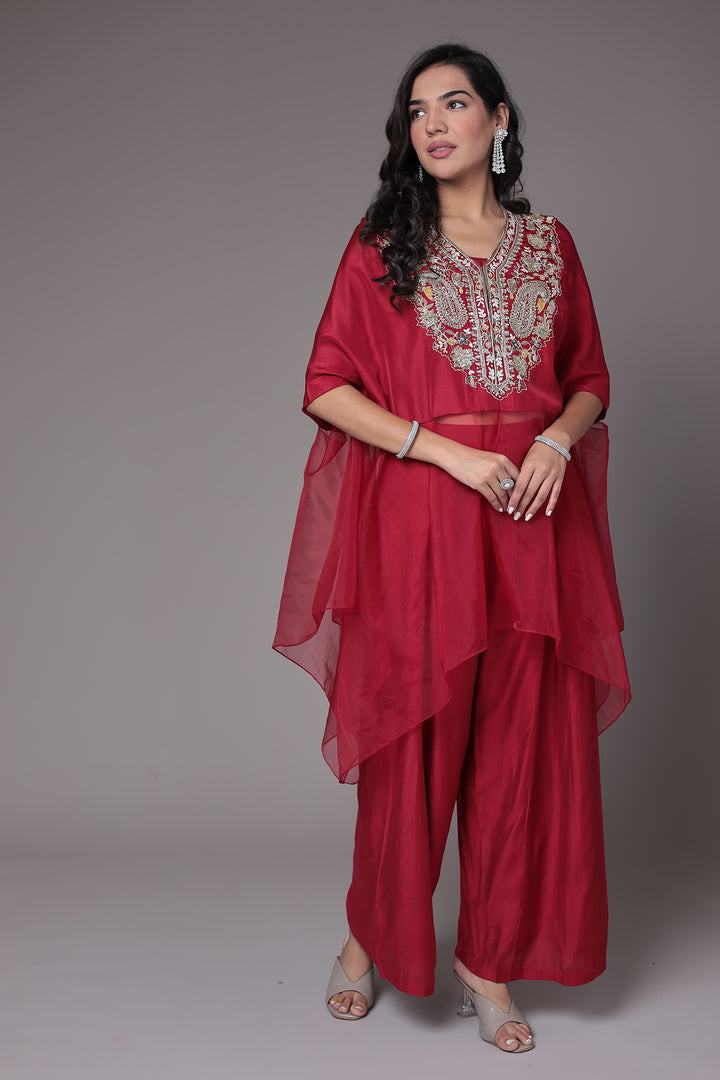 Suit Set, Womens Suit Set, Suits Set, Kurta Set, Womens Wear, Indian Wear, 3 Pcs Kurta Set, 3 Pcs Suit Set, Suit with Dupatta and Bottom, Zari Kurta Set, Zari Suit Set, Latest Kurta Set, New Suit Set, Womens Fashion, Traditional Wear, Ladies wear kurta set