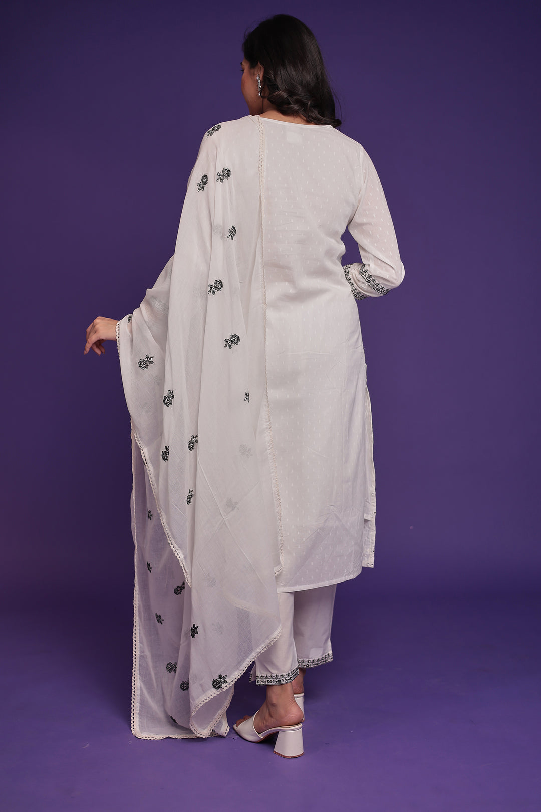 Pure cotton Kurta with Thread work.