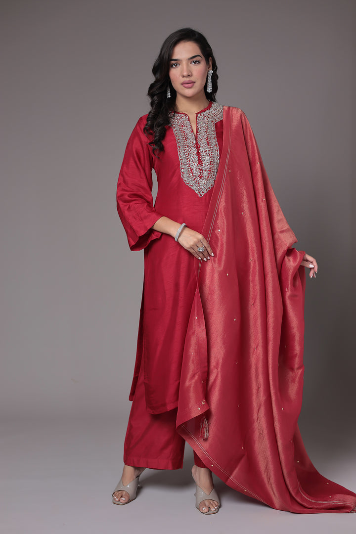 Suit Set, Womens Suit Set, Suits Set, Kurta Set, Womens Wear, Indian Wear, 3 Pcs Kurta Set, 3 Pcs Suit Set, Suit with Dupatta and Bottom, Zari Kurta Set, Zari Suit Set, Latest Kurta Set, New Suit Set, Womens Fashion, Traditional Wear, Ladies wear kurta set