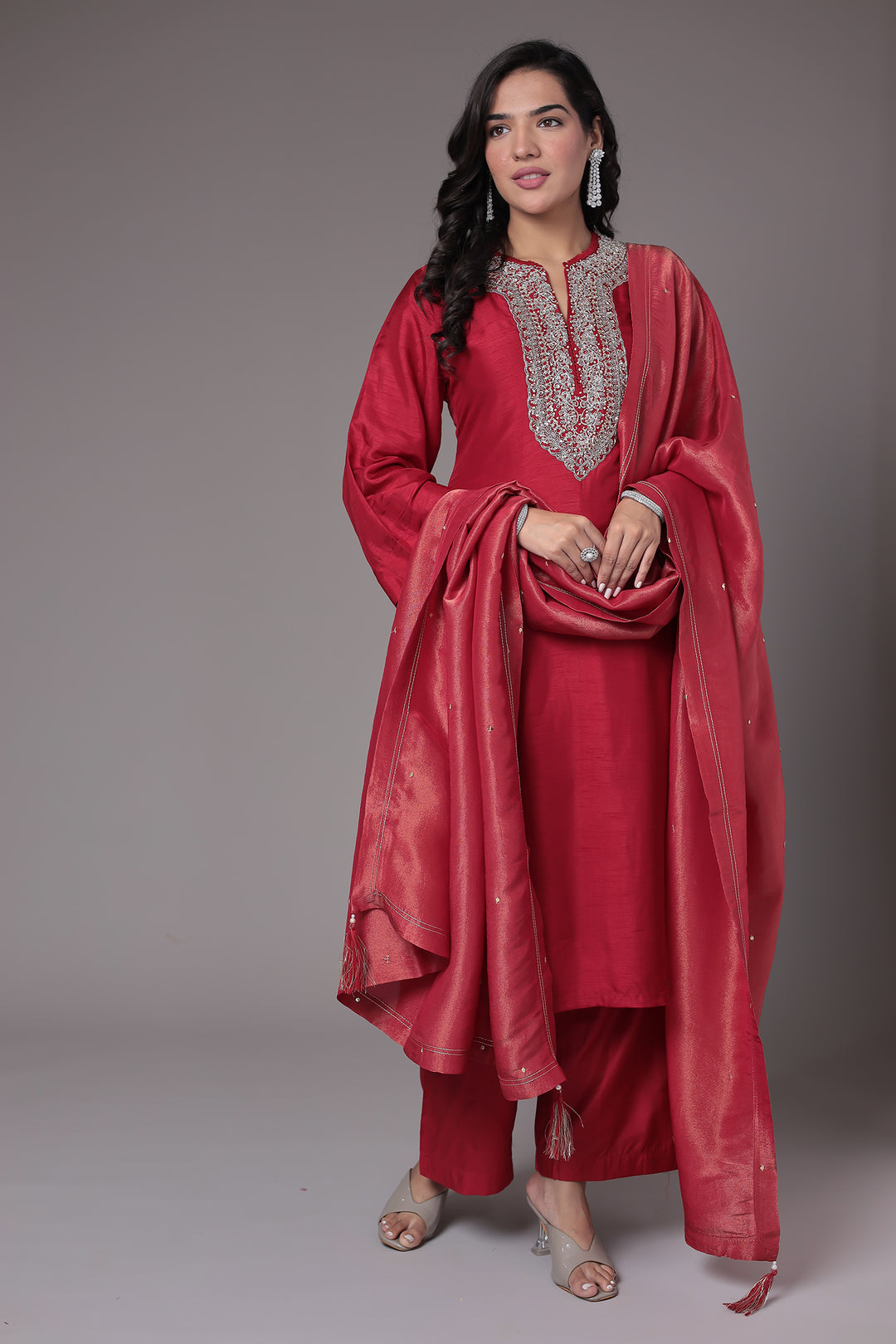 Suit Set, Womens Suit Set, Suits Set, Kurta Set, Womens Wear, Indian Wear, 3 Pcs Kurta Set, 3 Pcs Suit Set, Suit with Dupatta and Bottom, Zari Kurta Set, Zari Suit Set, Latest Kurta Set, New Suit Set, Womens Fashion, Traditional Wear, Ladies wear kurta set