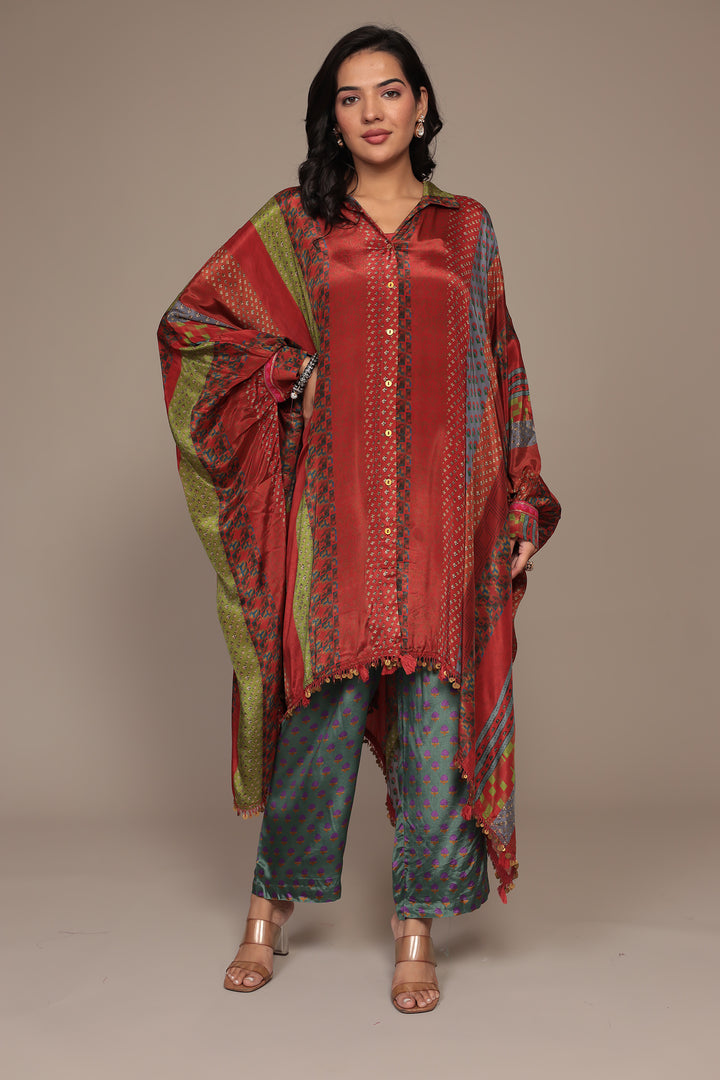 Printed Chinon Kaftan Set with Embellished work