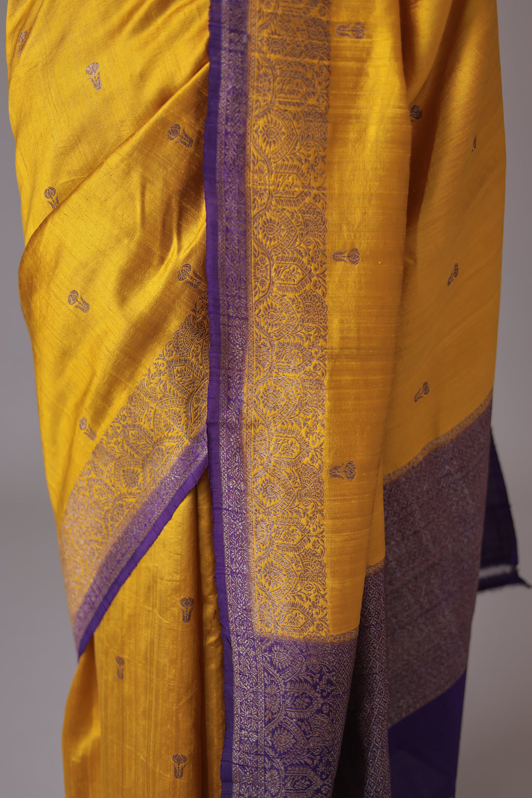 Hand Woven Pure Handloom Saree