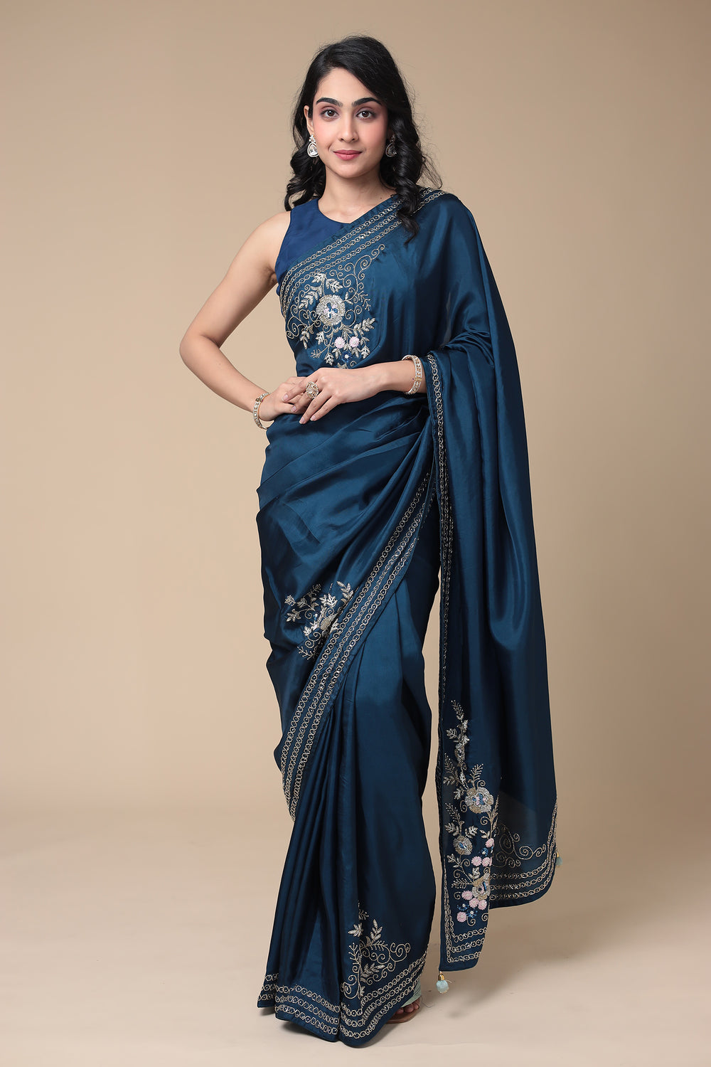 Indian wear, traditional wear, womens wear, ethnic wear Sarees, Sari, sadi 