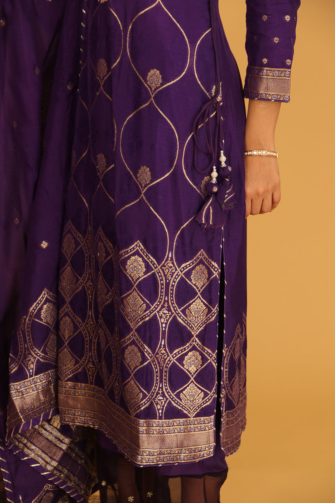 Indian wear, traditional wear, womens wear, ethnic wear Suit, Suits, 