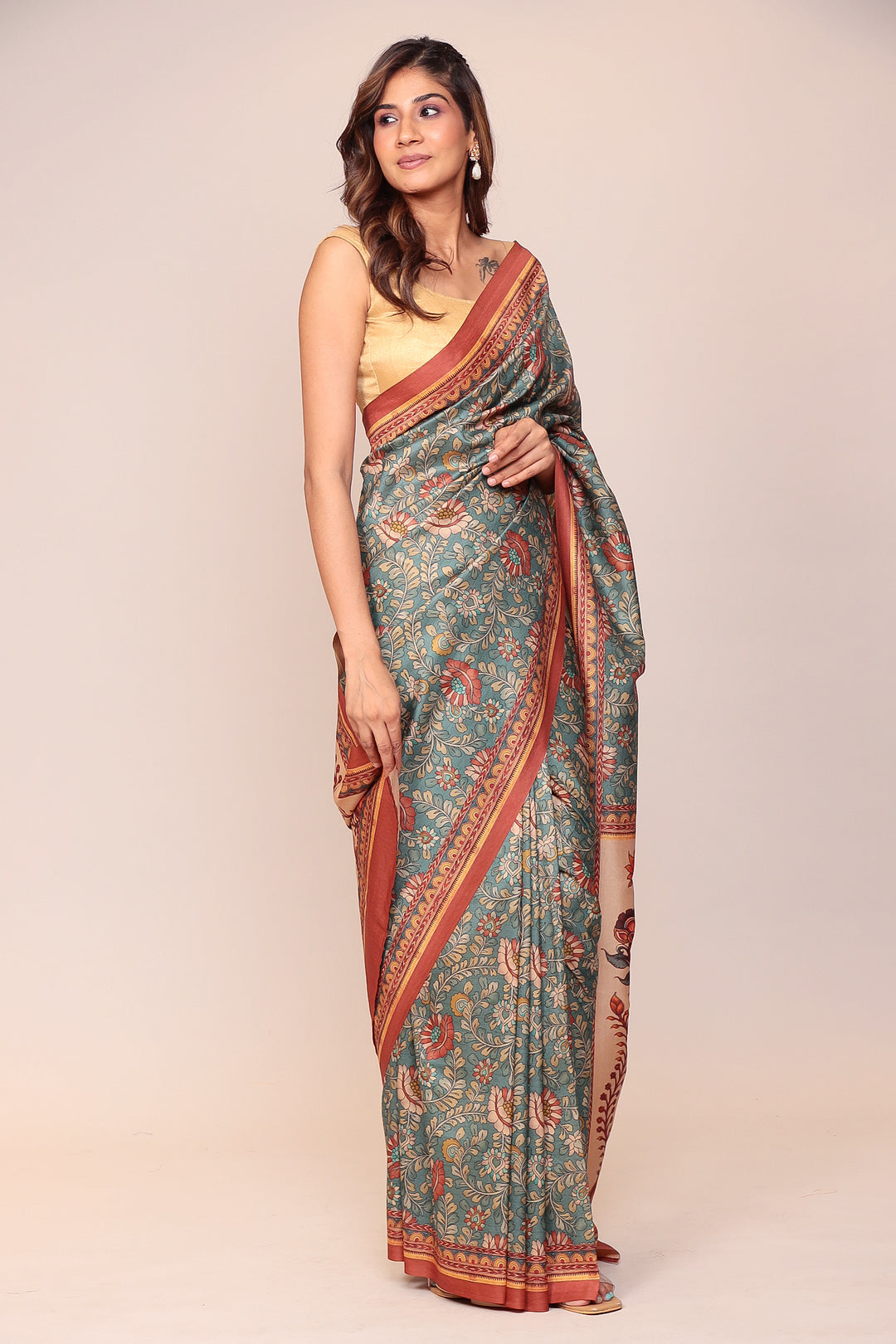 Indian wear, traditional wear, womens wear, ethnic wear Sarees, Sari, sadi 