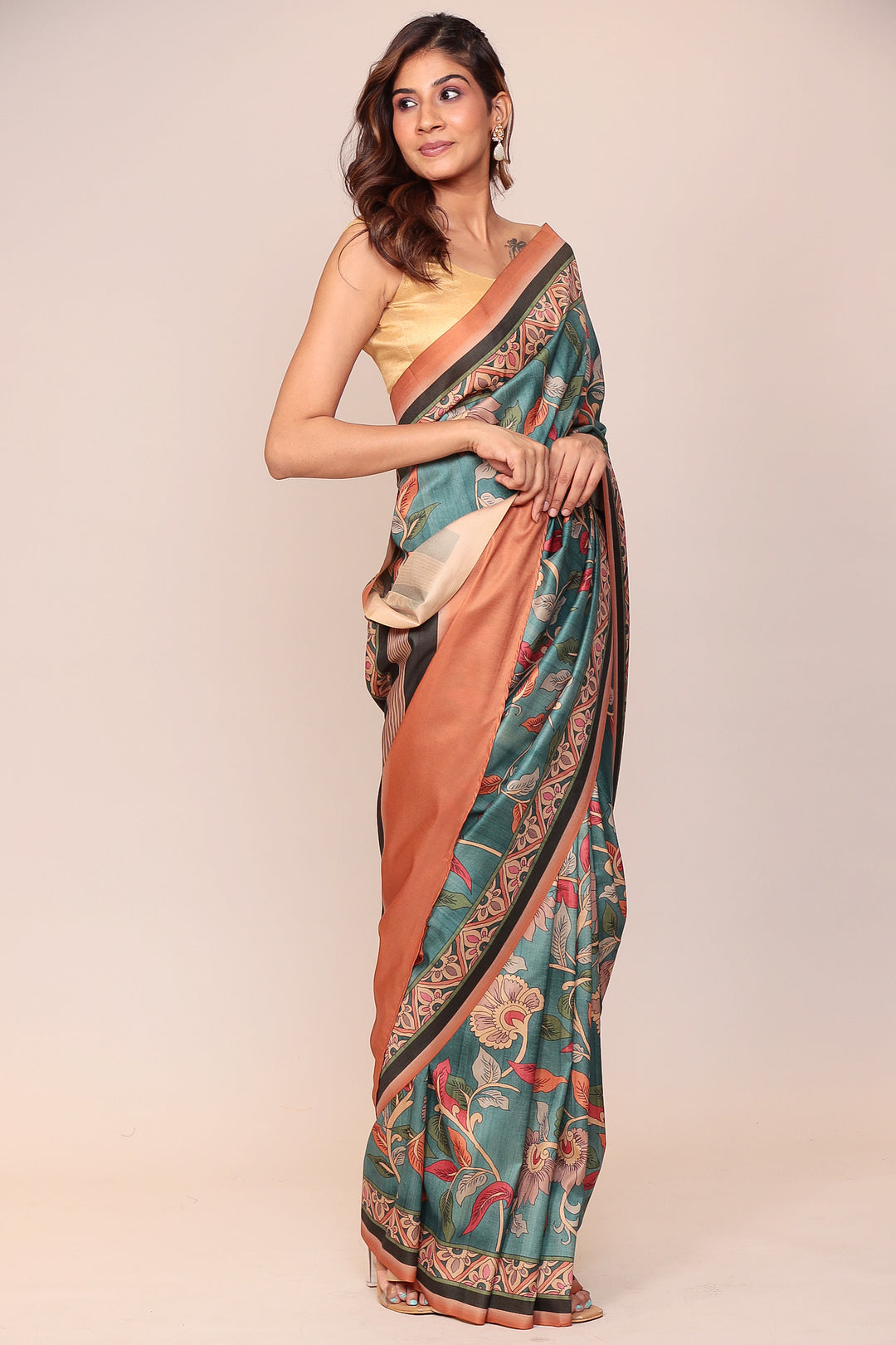 Indian wear, traditional wear, womens wear, ethnic wear Sarees, Sari, sadi 