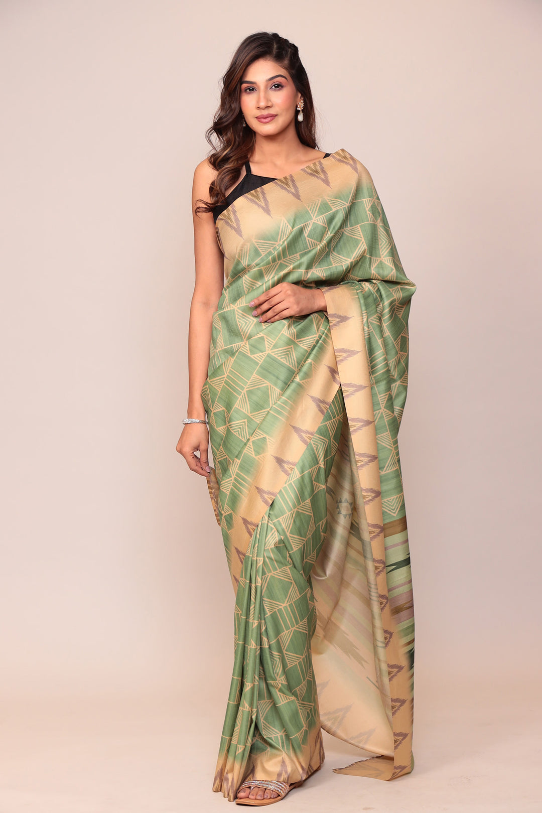 Indian wear, traditional wear, womens wear, ethnic wear Sarees, Sari, sadi 