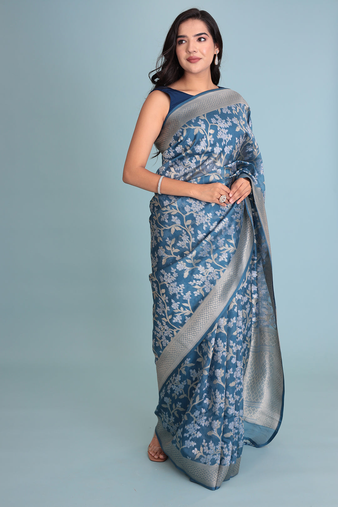 Indian wear, traditional wear, womens wear, ethnic wear Sarees, Sari, sadi 