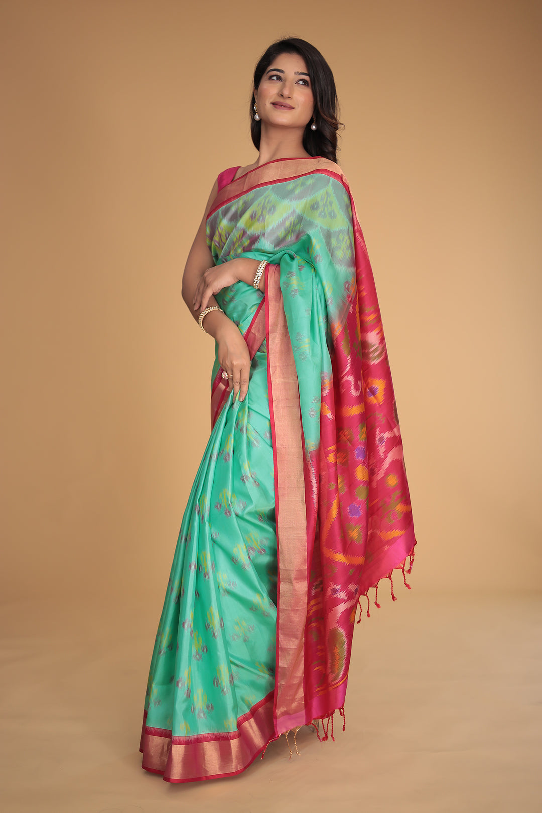 Indian wear, traditional wear, womens wear, ethnic wear Sarees, Sari, sadi 