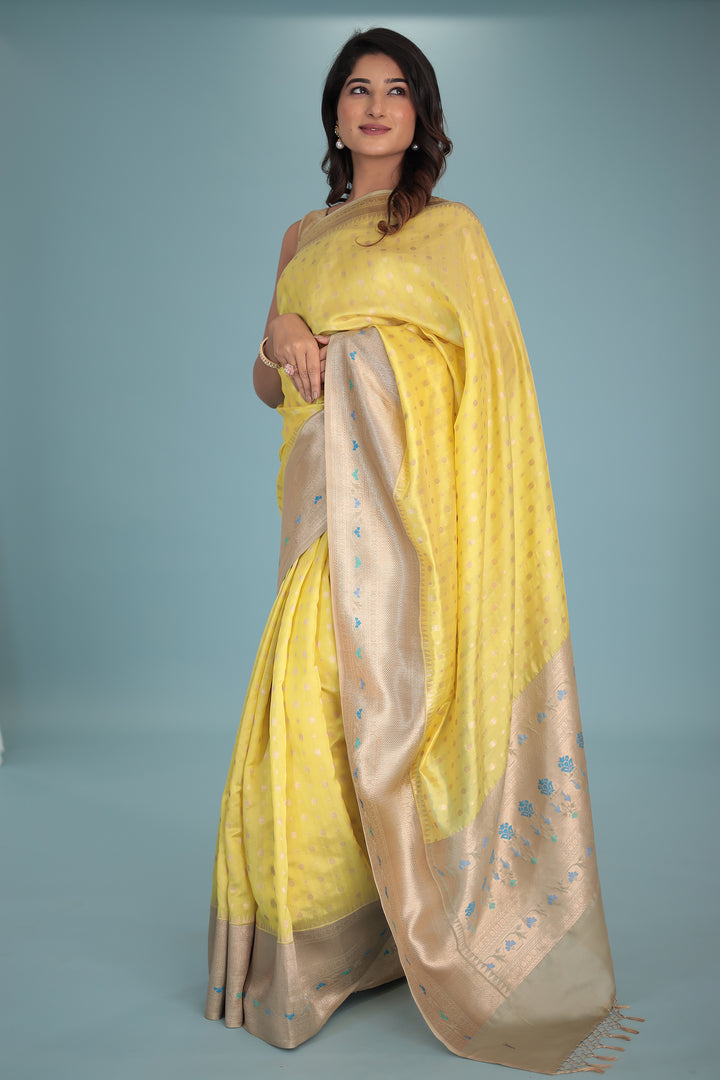 Indian wear, traditional wear, womens wear, ethnic wear Sarees, Sari, sadi 