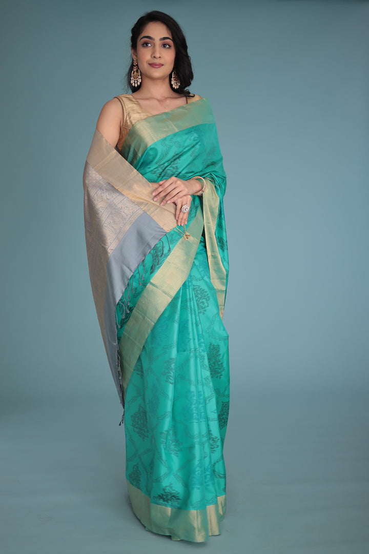 Indian wear, traditional wear, womens wear, ethnic wear Sarees, Sari, sadi 