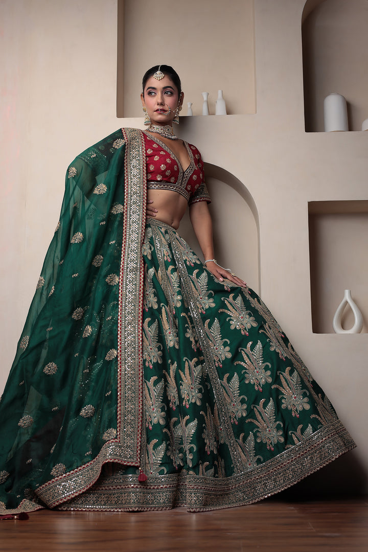 Indian Wear, Lehenga Sets, Lehenga choli Set, Shadi lehenga, Stylist Lehenga, Lehenga for Wedding, Branded Lehenga Sets, Zari Lehenga, Womesn Wear, Ethnic Wear, Traditional Wear