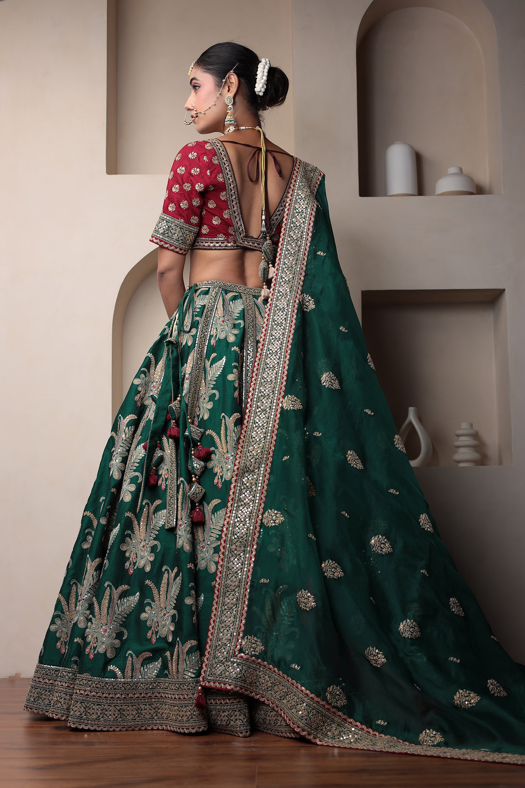 Indian Wear, Lehenga Sets, Lehenga choli Set, Shadi lehenga, Stylist Lehenga, Lehenga for Wedding, Branded Lehenga Sets, Zari Lehenga, Womesn Wear, Ethnic Wear, Traditional Wear