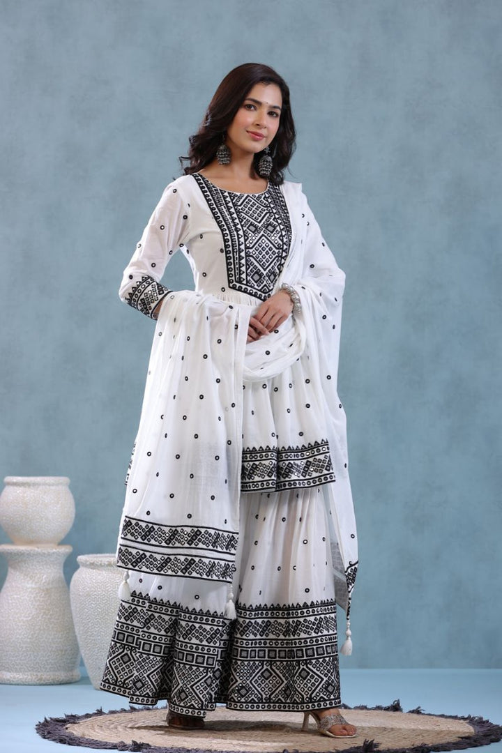 Kurtas, Kurta set, Salwar Suit, Indian wear, traditional wear, womens wear, ethnic wear 