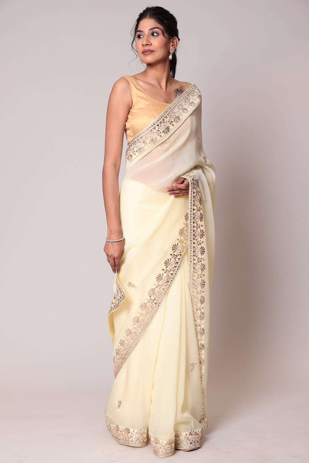 Indian wear, traditional wear, womens wear, ethnic wear Sarees, Sari, sadi 