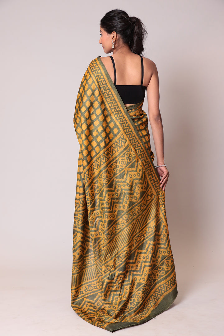 Indian wear, traditional wear, womens wear, ethnic wear Sarees, Sari, sadi 