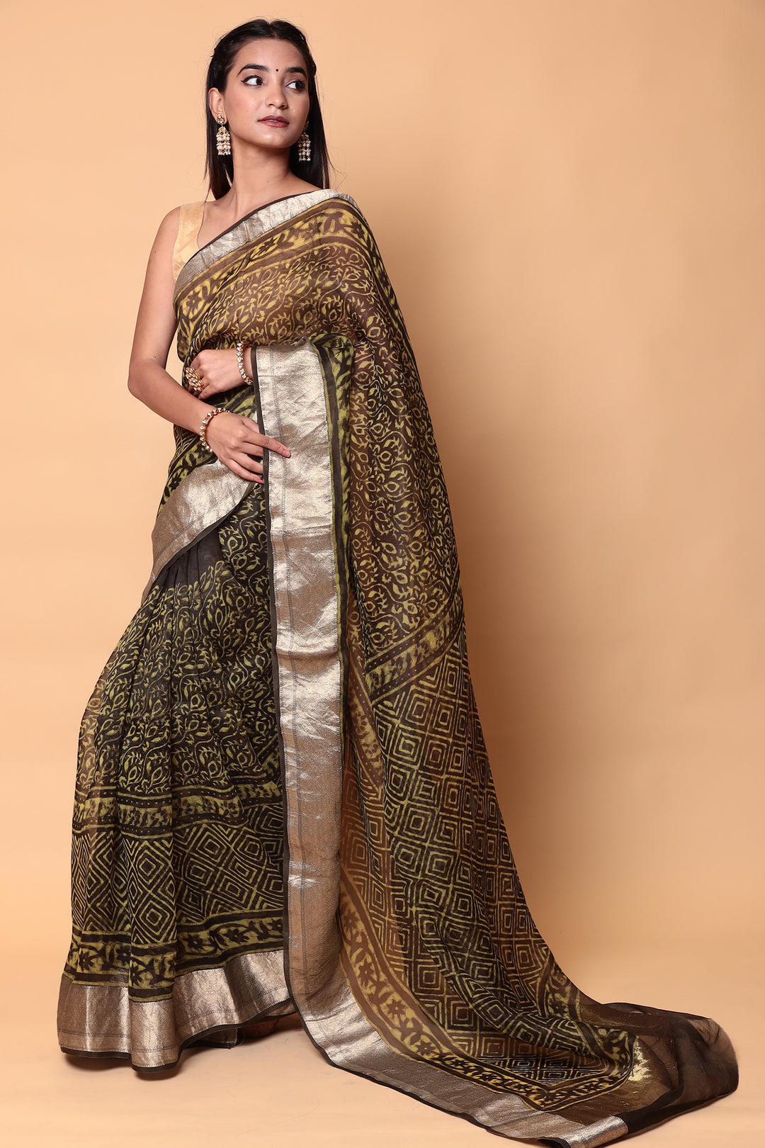 Indian wear, traditional wear, womens wear, ethnic wear Sarees, Sari, sadi 