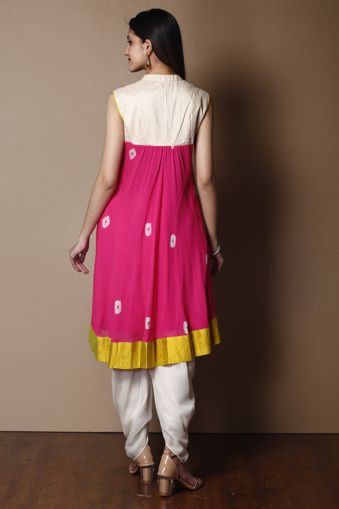 Kurti in Pink color with Sequins, Thread work.