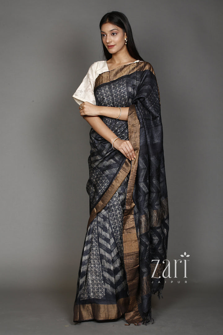 Indian wear, traditional wear, womens wear, ethnic wear Sarees, Sari, sadi 