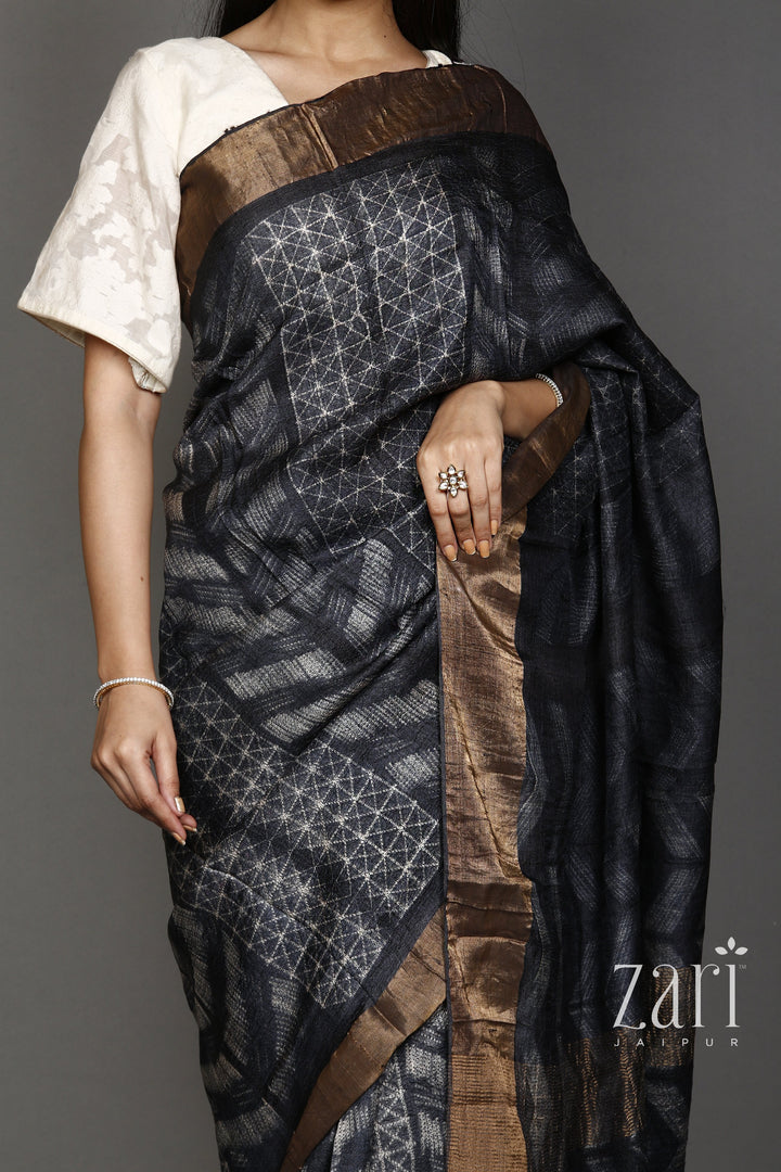 Indian wear, traditional wear, womens wear, ethnic wear Sarees, Sari, sadi 